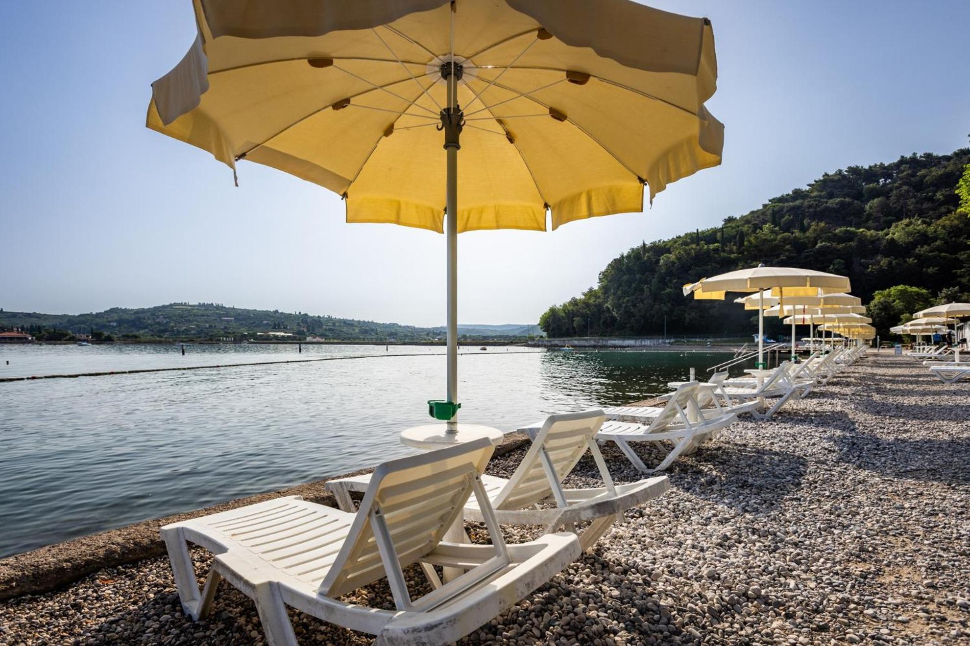 Sea View Apartment Renzzo Strunjan Bagian luar foto
